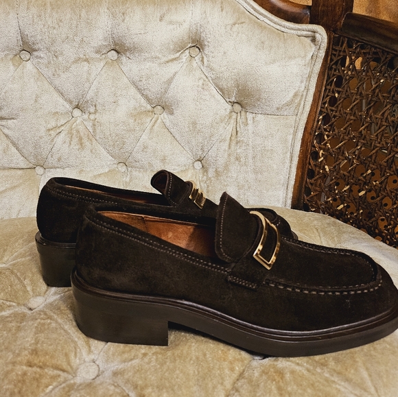 Authentic Gucci Suede leather loafers - Picture 4 of 12